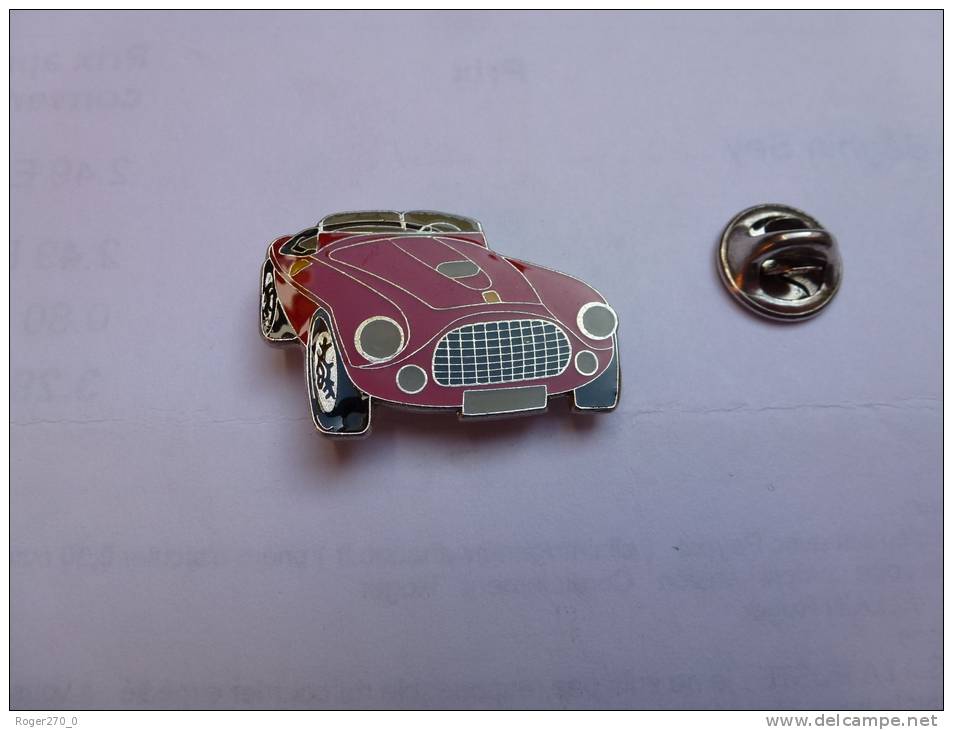 Auto Ferrari , Dimensions : 20 X 30 Mm , En époxy , Fond Argent , Verso Quadrillé , Signé BI - Ferrari