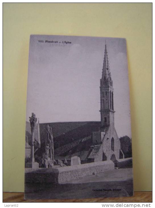 PLOZEVET (FINISTERE) L'EGLISE. - Plozevet