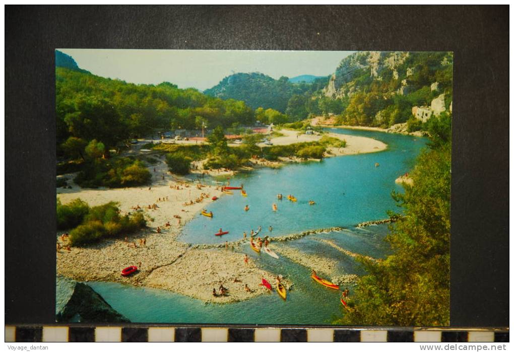 CP, 07, Gorges De L'Ardèche, Canoés Vers Le Pont D'Arc, Vierge - Vallon Pont D'Arc