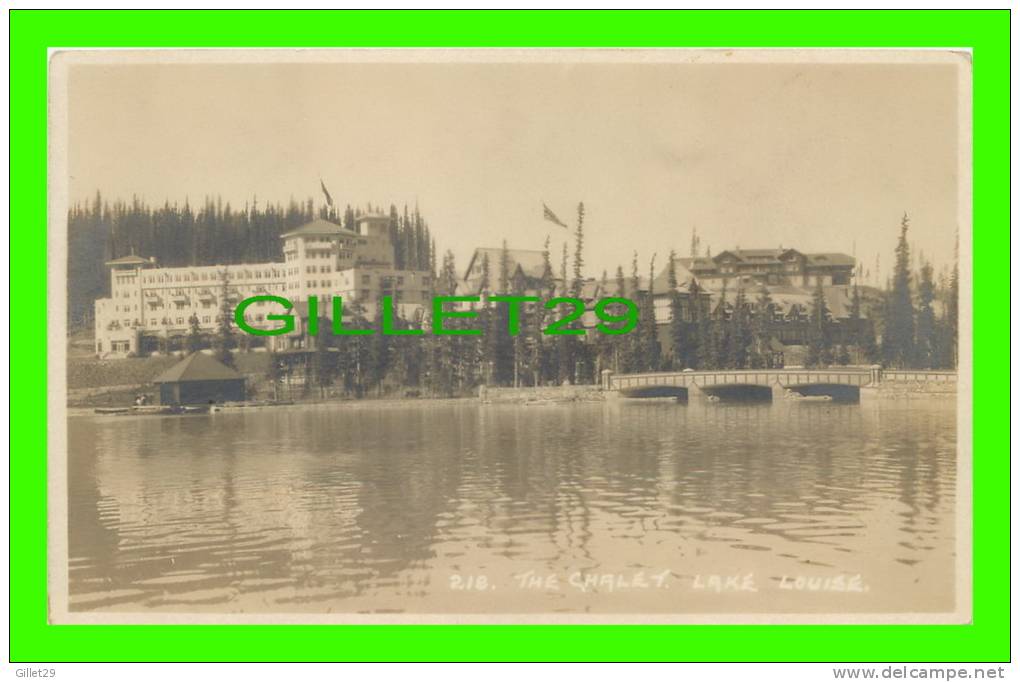 LAKE LOUISE, ALBERTA - THE CHALET - PHOTO BYRON HARMON - - Lac Louise