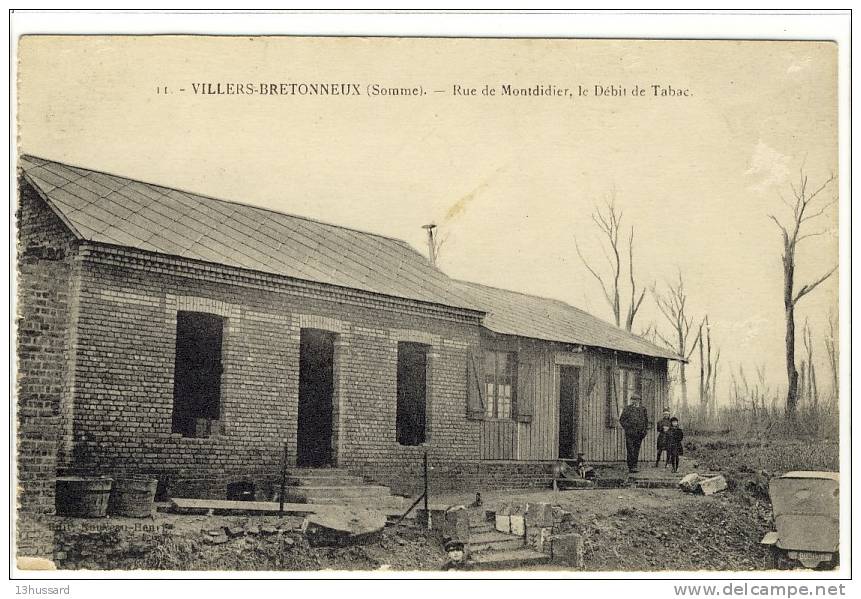 Carte Postale Ancienne Villers Bretonneux - Rue De Montdidier. Le Débit De Tabac - Villers Bretonneux