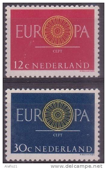 EUROPA  - PAYS BAS 1960 - Yvert N° 726/727 - NEUFS SANS CHARNIERE - 1960