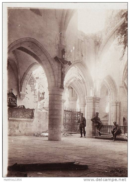 Photo VIGNEULLES-LES-HATTONCHATEL - Soldats Allemand à L´intérieur De L´église De Hattonchâtel (A2, Ww1, Wk1) - Vigneulles Les Hattonchatel