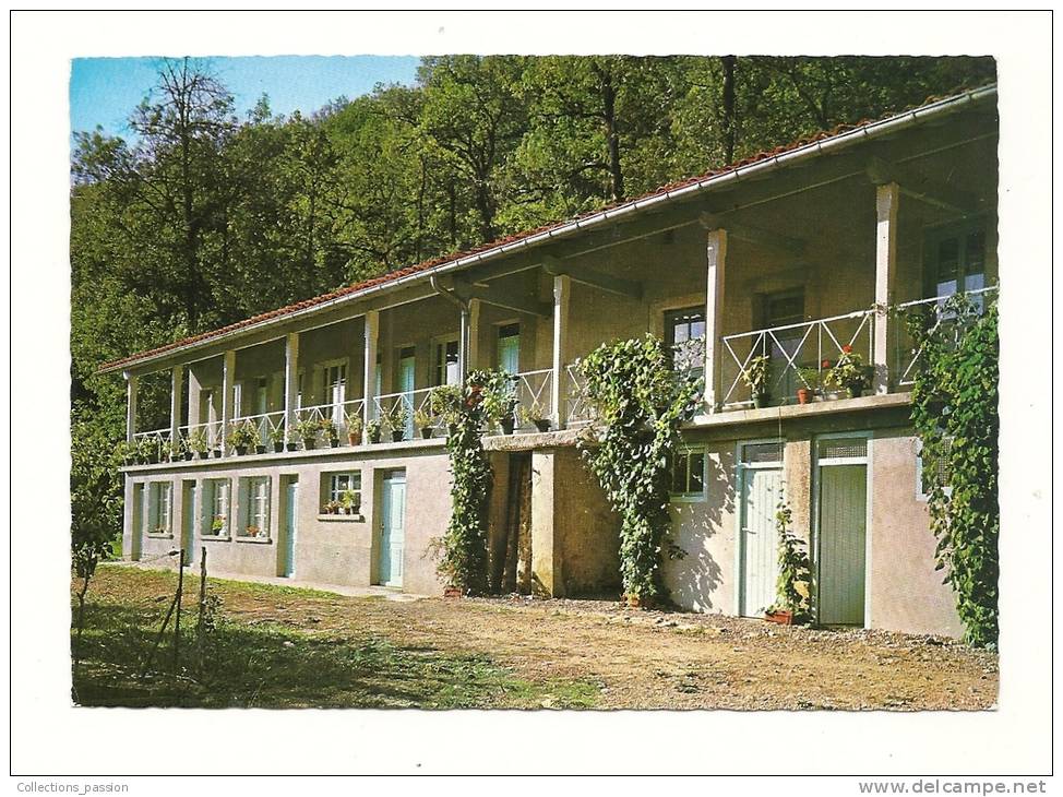 Cp, 82, Par Caylus, N. D. De Livron, La Maison De Repos - Caylus