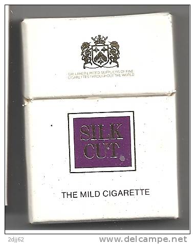 Cigarette, Soie, Blason, Armoiries, Grande Bretagne, Classe Ouverte-Boite Allumettes, Complète   ,(AL126) - Tabaco