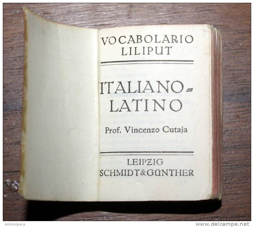 ITALIAN-LATIN DICTIONARY , THE SMALLEST IN THE WORLD! - Dictionnaires