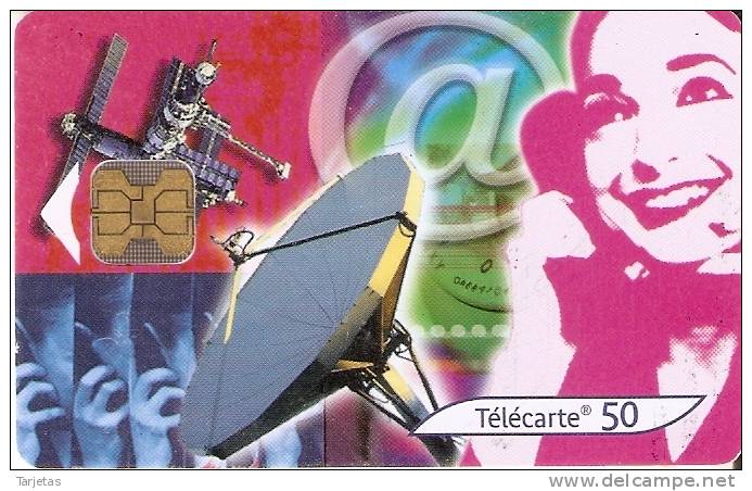 TARJETA DE FRANCIA DE UNA ANTENA PARA SATELITE - Astronomy