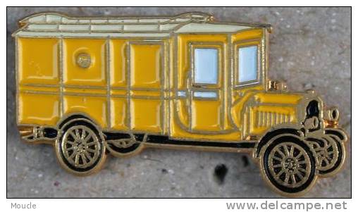 VIEUX BUS JAUNE - VEHICULE DE LA POSTE SUISSE - OLD CAR SWISS POST YELLOW - 7 - Correo