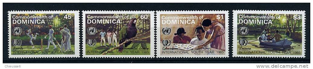 Dominique ** N° 858 à 861 - Année De La Jeunesse - Dominica (1978-...)