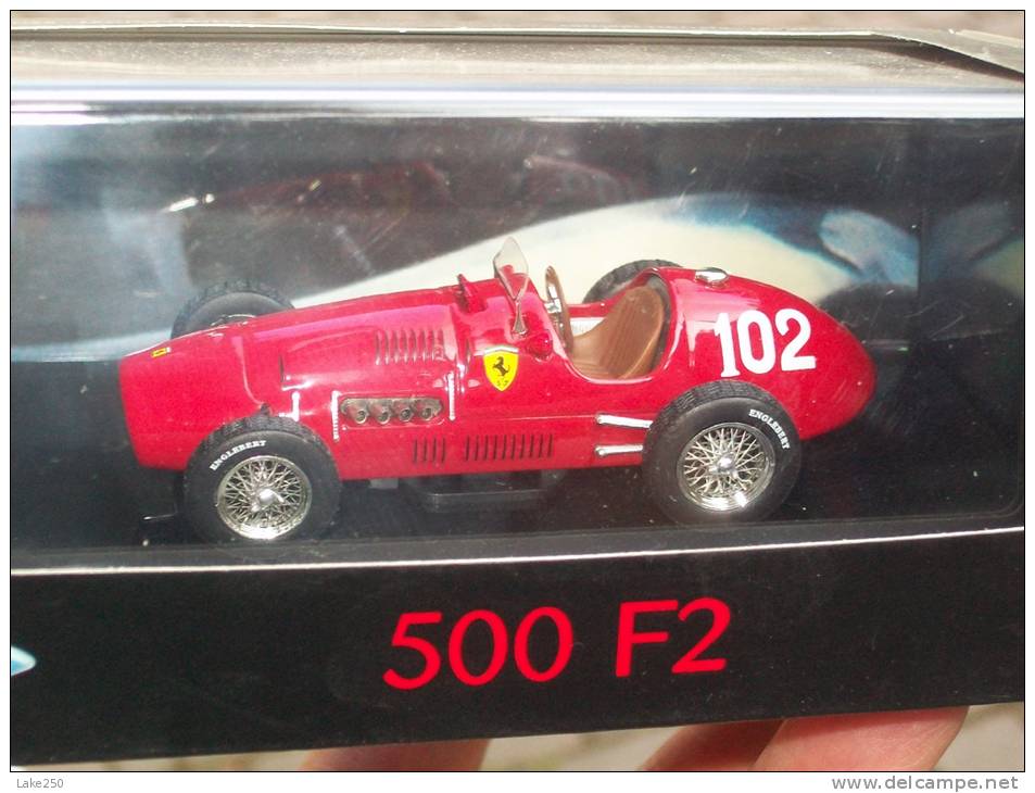 HOT WHEELS - FERRARI 500 F2 Avec Sa Boite Scala 1/43 - Hot Wheels