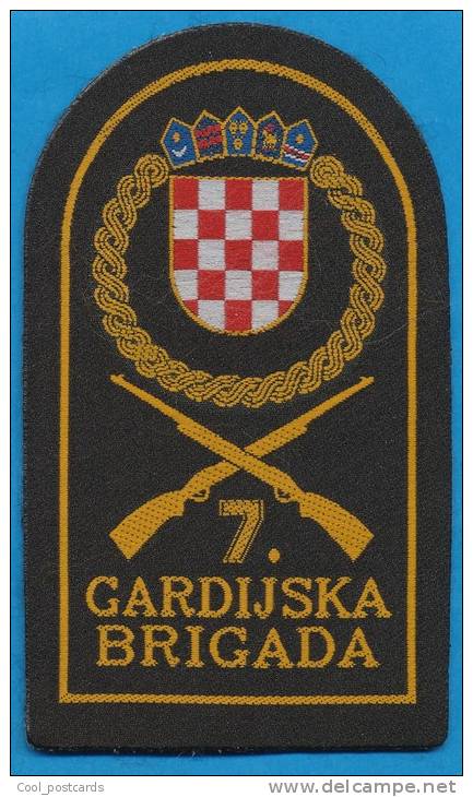 CROATIA, CROATIAN ARMY SLEEVE PATCH, COAT OF ARMS - Stoffabzeichen