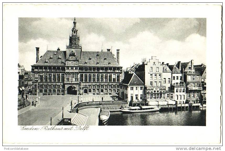 Emden - Rathaus Mit Delft - Emden