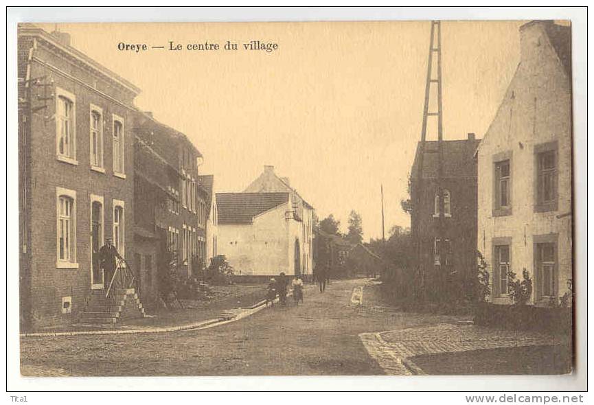 E673 - Oreye - Le Centre Du Village - Oreye