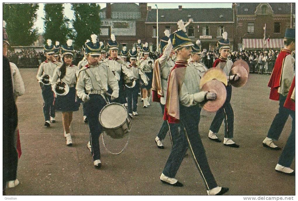 EINDHOVENSE JEUGDDRUMBAND " GENDERDAL "   EINDHOVEN  (MUSIQUE ) - Eindhoven