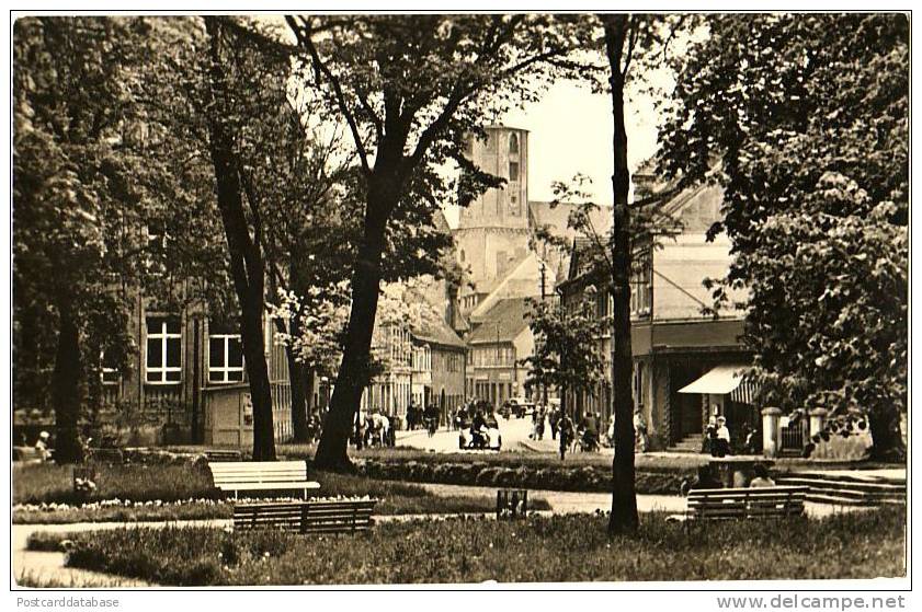 Hoyerswerda - Blick Zur Friedrichs-Strasse - Wojerecy - Pohlad Na Friedrichowu - Hoyerswerda