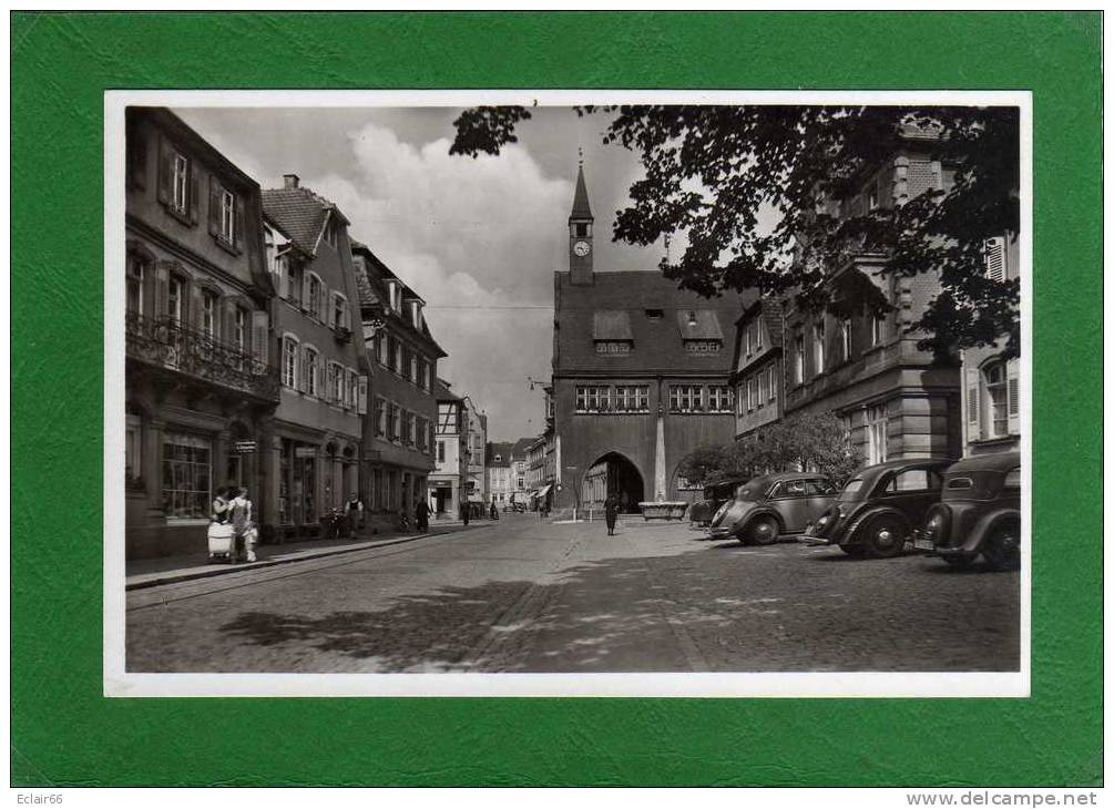 LAHR      FRIEDRICHSTRABE  CPA  Année  1947 Animée  Voitures D'époque Der Alte, Schöne Urteilsplatz  X - Lahr