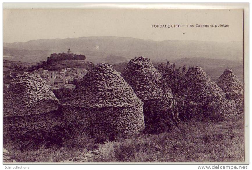 Forcalquier     Les Cabanons Pointus - Forcalquier