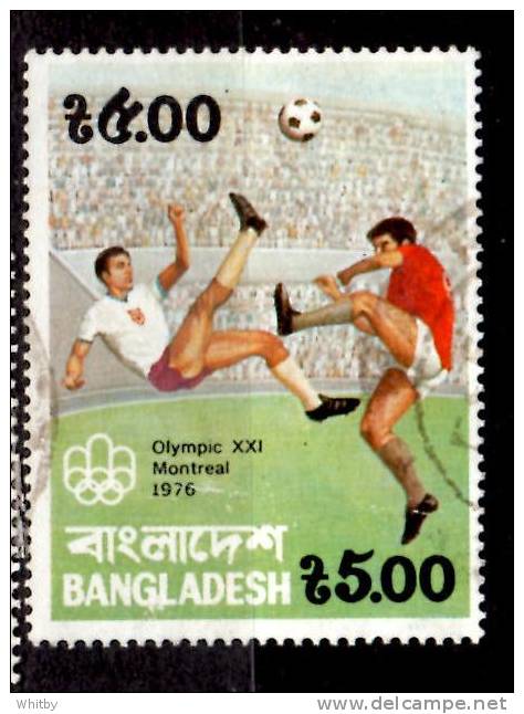 Bangladesh 1976 5t Soccer Issue  #122 - Bangladesh