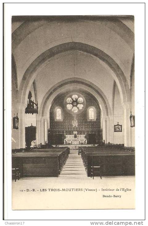 86 -  LES TROIS-MOUTIERS  - Intérieur De L' Eglise - Les Trois Moutiers