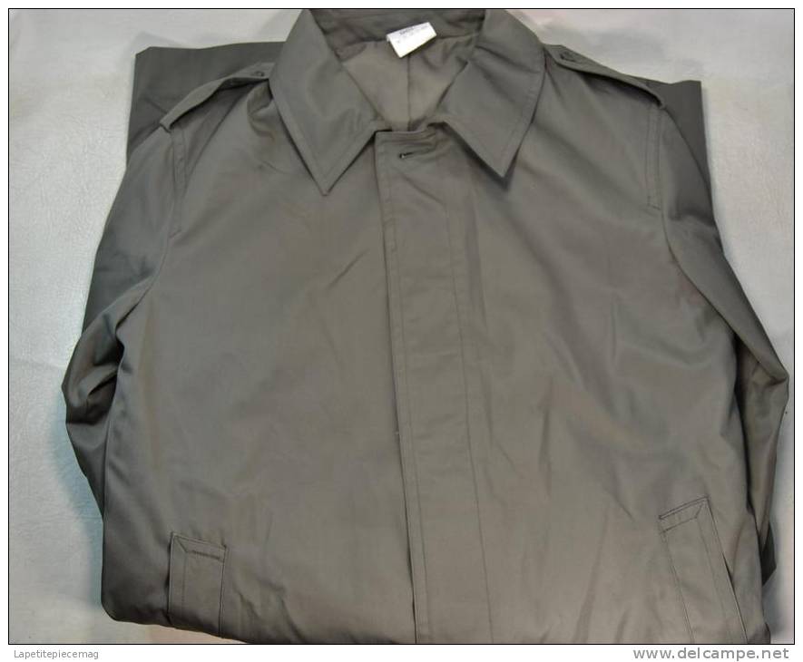 Coupe Vent / Imperméable Officier Armée Française Moderne.  Taille 96 - Divise