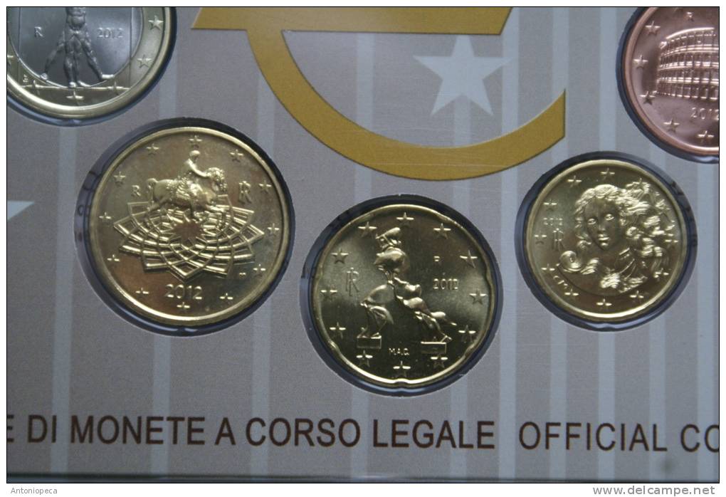 ITALY 2012 - THE OFFICIAL COIN SET  2012