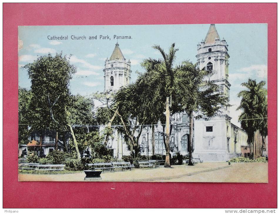 Panama   Cathedral Church & Park    1910- Not Postally Mailed  ====  -  Ref 715 - Panama