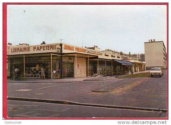 CPM 78 LES MUREAUX Le Centre Commercial De Bougimont - Les Mureaux