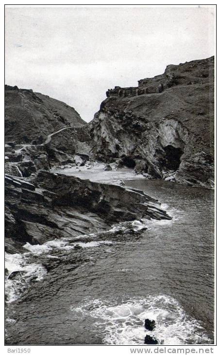 Beatiful  Old  Post Card    "     TINTAGEL COVE   " - Other & Unclassified