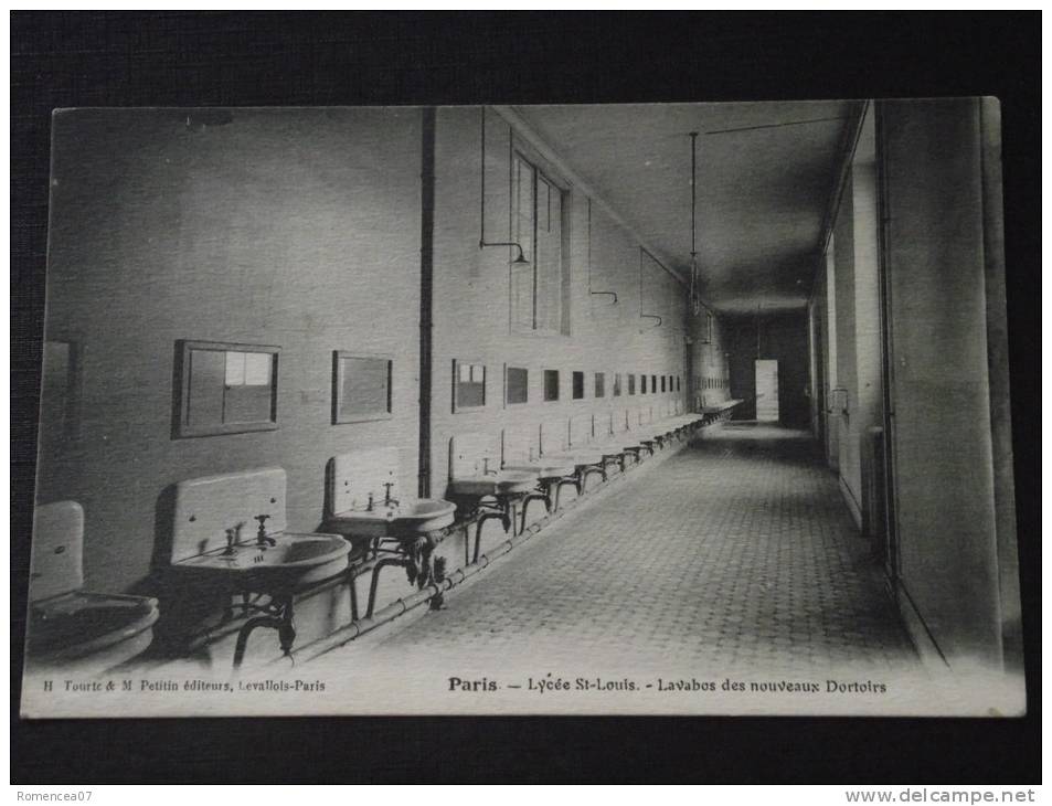 PARIS - Lycée SAINT-LOUIS - Lot De 3 CPA - Salle Collections - Prépa Militaire - Lavabos Des Nouveaux Dortoirs - A Voir - Enseignement, Ecoles Et Universités