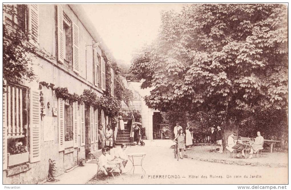 PIERREFONS - Hôtel Des Ruines. Un Coin Du Jardin - Superbe Carte Très Animée - Attichy