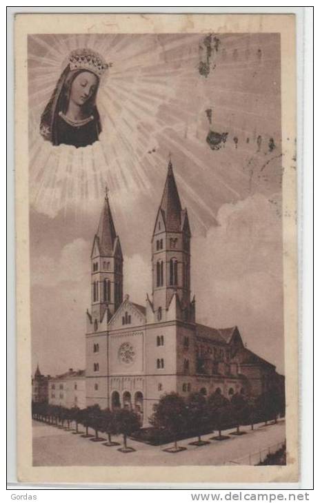 Austria - Wien - Vienna - Wallfahrtskirche - Kirche - Church - Kirchen