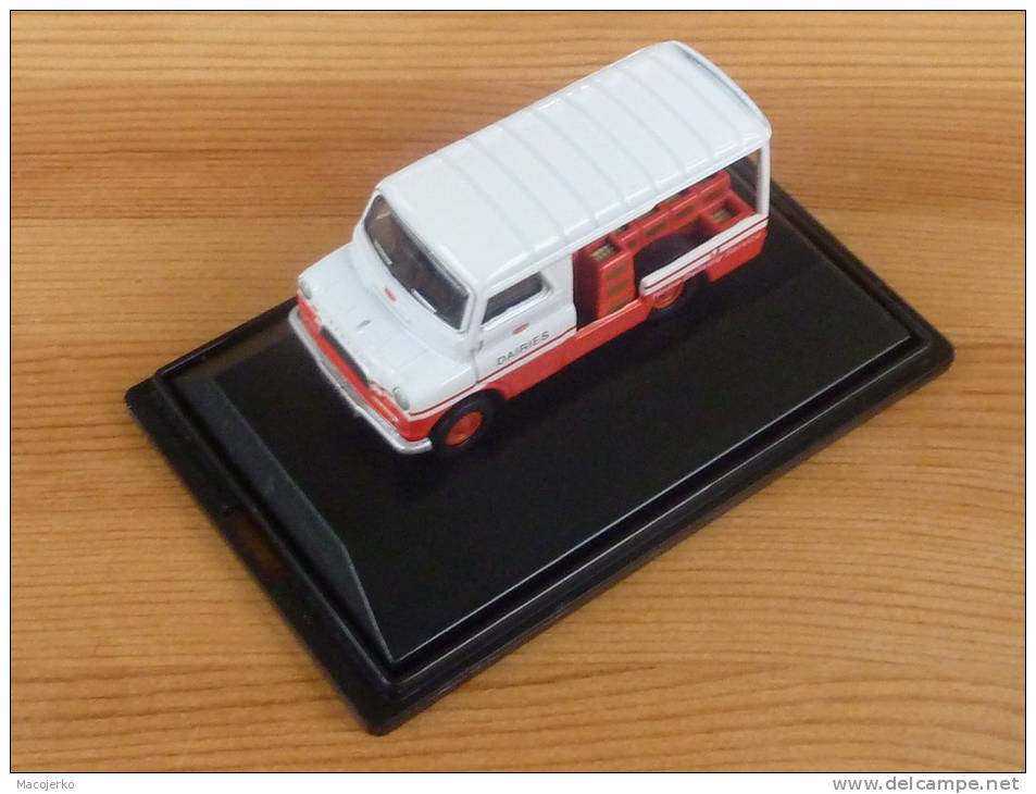 Oxford 76CA001, Bedford CA Milkfloat, 1:76 - Veicoli Da Strada