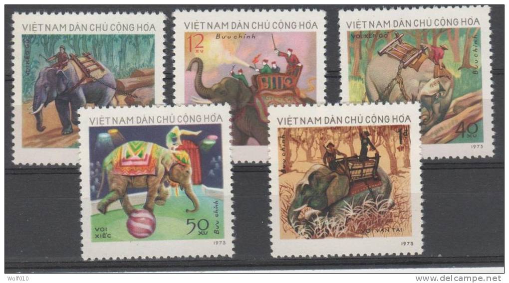 Viet Nam. Elephants. 1974. MNH Set. SCV = 7.50 - Elefanten