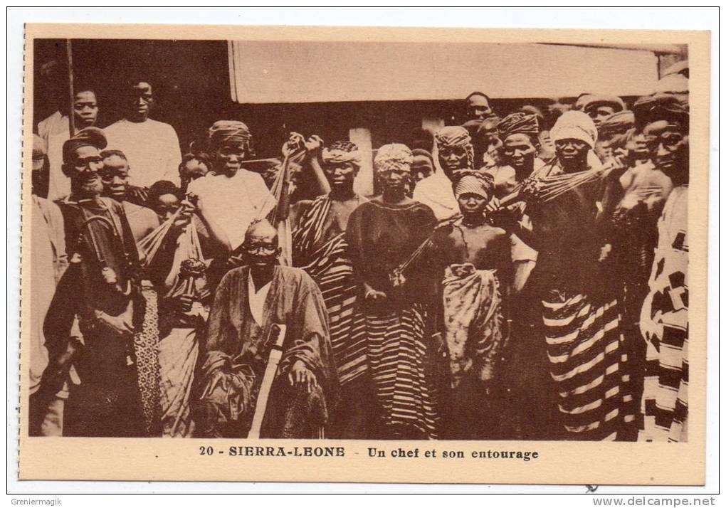 Cpa Sierra-Leone - Un Chef Et Son Entourage - Sierra Leone