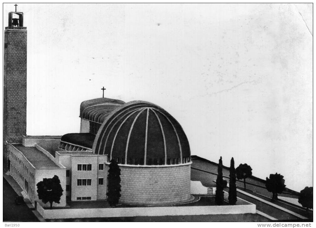 Bellissima   Cartolina   Anni 50        "  BATTIPAGLIA -  Costruenda  Chiesa  - Lato Sud Est  " - Battipaglia