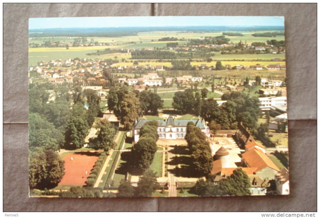 LA VERRIERE - L'Institut Marcel Rivière Et Le Château - La Verriere