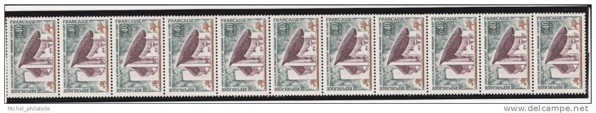 France Roulette N°63 "La Chapelle De Ronchamp N°1435 En Bande Verticale De 11 Timbres Dont 1 Avec N°420 - Rollen