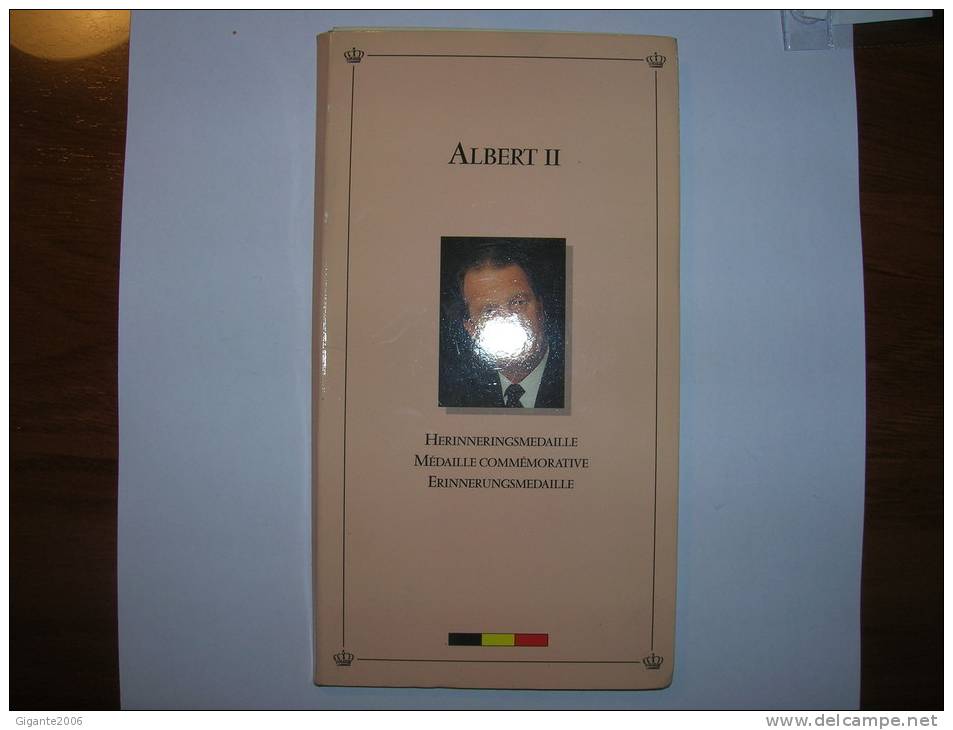 Bélgica Cartera Oficial Medalla De Bronce Alberto II  (4668) - Andere & Zonder Classificatie