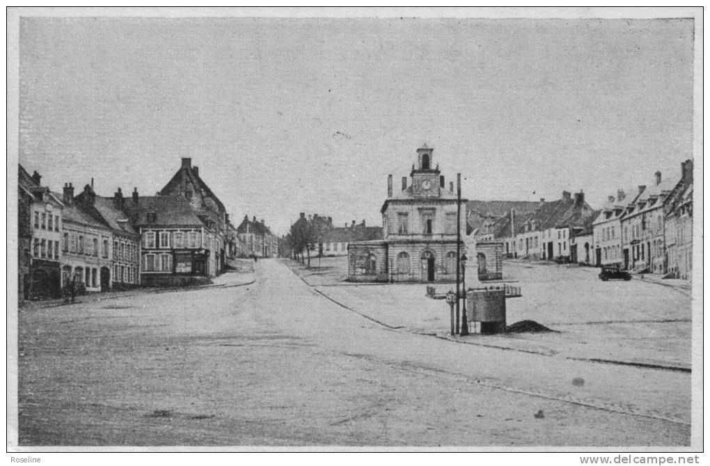 62  FRUGES   PAS DE CALAIS  -  PLACE  VESPASIENNE   - CPSM   N/B  9x14  BE - Fruges