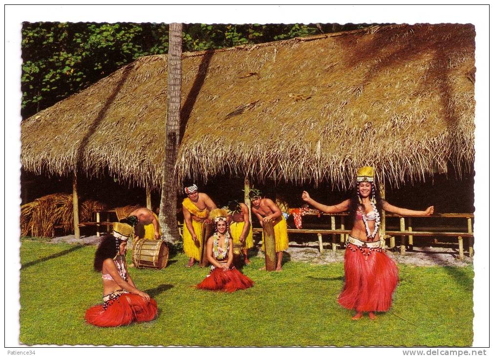 TAHITI: Danseuses Tahitiennes - Tahiti