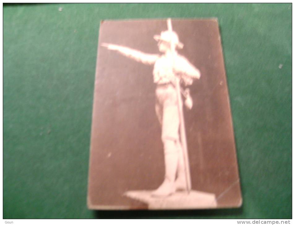 CB1-2-75 Carte Photo Scoutisme Scouts T. L. Statue - Scoutisme