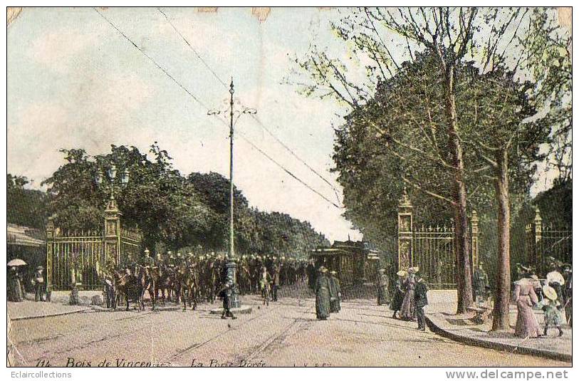 Vincennes   94   La Porte Dorée  ( Abimée) - Vincennes