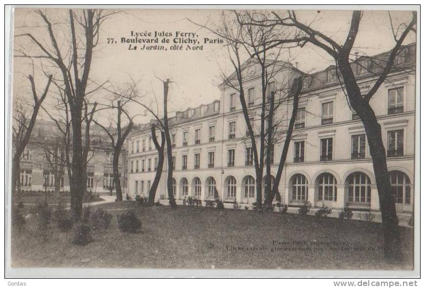 France - Paris - Lycee Jules Ferry - Le Jardin Cote Nord - Boulevard De Clichy - Enseignement, Ecoles Et Universités