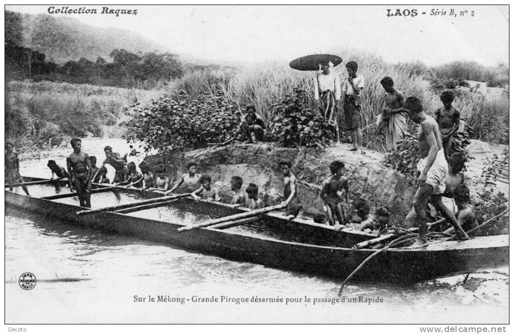 Sur Le Mékong - Grande Pirogue Désarmèe Pour Le Passage D'un Rapide - Laos