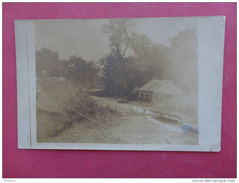 Rppc  Vermillion SD 1907 Cancel  First School House O===ref 806 - Autres & Non Classés