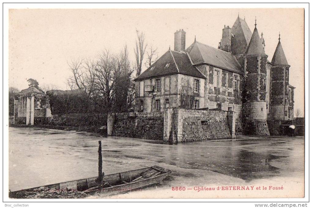 Le Château D´Esternay Et Le Fossé, N° 5660 - Esternay