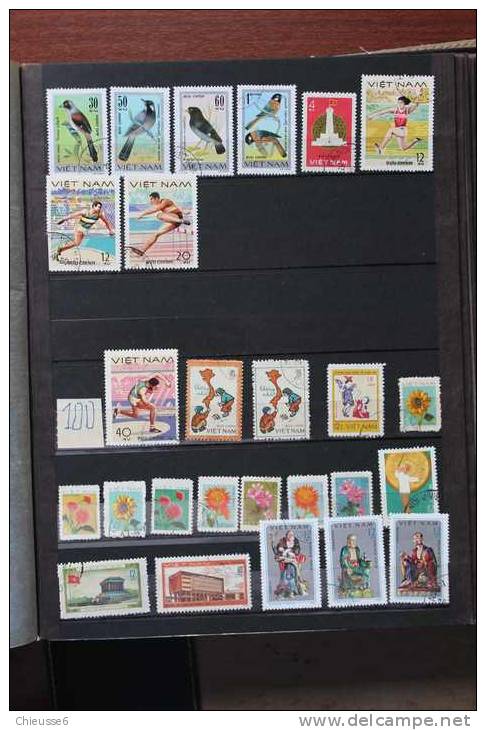 AC131 - Rep Du Vietnam - Lot Timbres - Collections (en Albums)