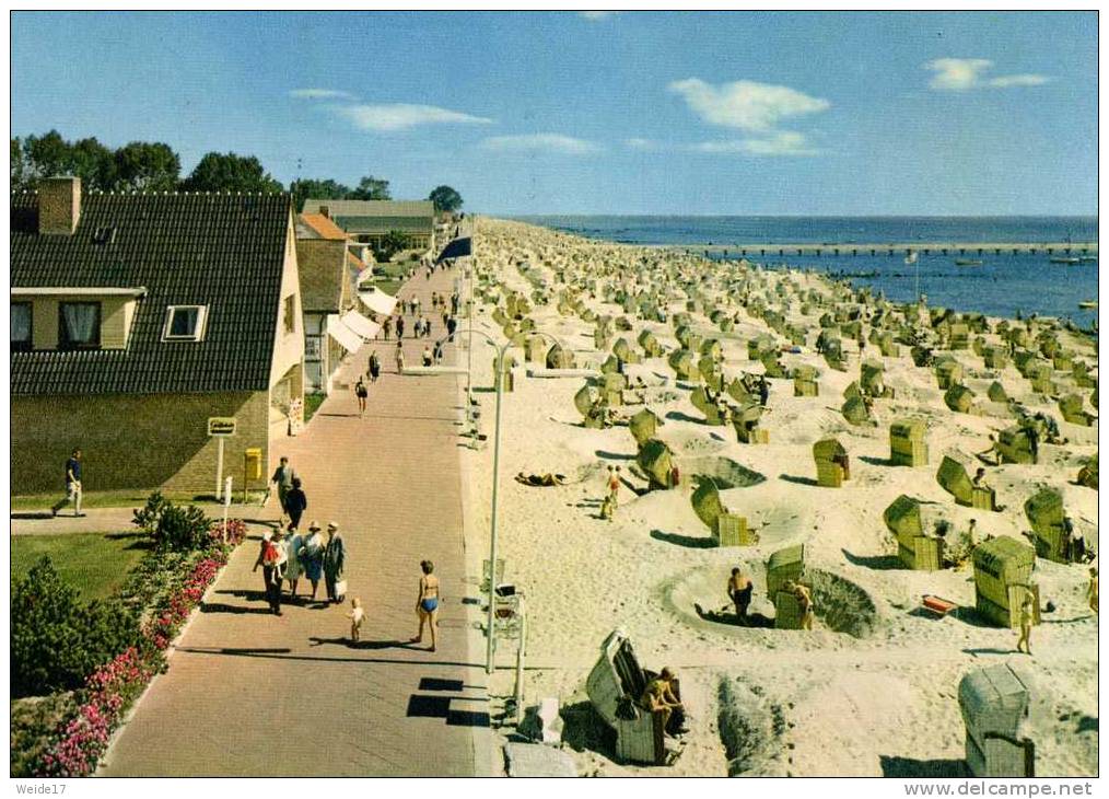 01096 GRÖMITZ -  Blick Auf Die Strandpromenade - Groemitz