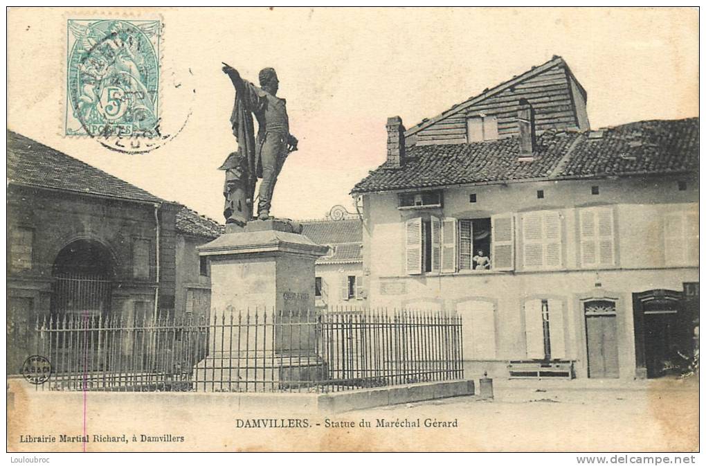 55 DAMVILLERS STATUE DU MARECHAL GERARD - Damvillers