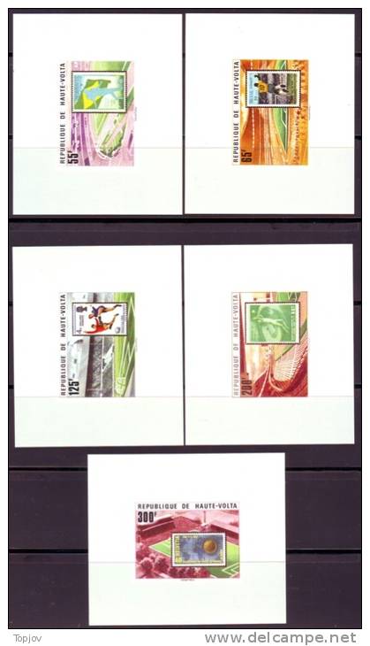 BURKINA FASO - HAUTE VOLTA - WORLD CUP 1978 ARGENTINA - LUX BLOCK - Stamp In Stamp - Green Rand - **MNH - 1978 - 1978 – Argentine